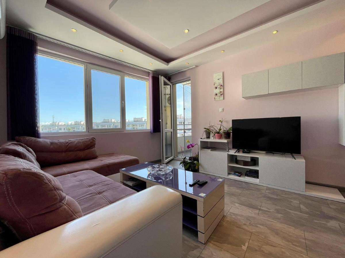 Апартамент Чаролит / Apartment Charoite Μπουργκάς Εξωτερικό φωτογραφία