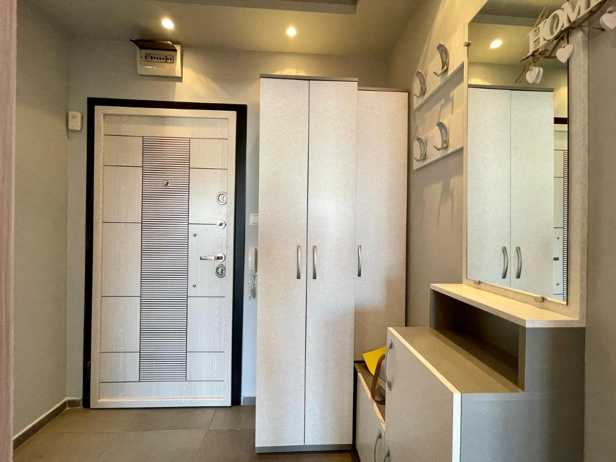 Апартамент Чаролит / Apartment Charoite Μπουργκάς Εξωτερικό φωτογραφία