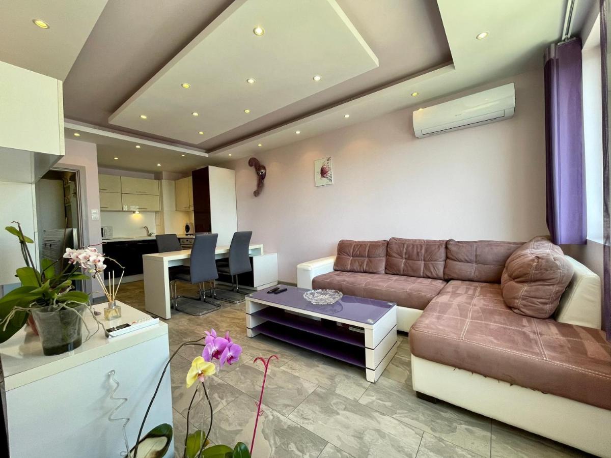 Апартамент Чаролит / Apartment Charoite Μπουργκάς Εξωτερικό φωτογραφία